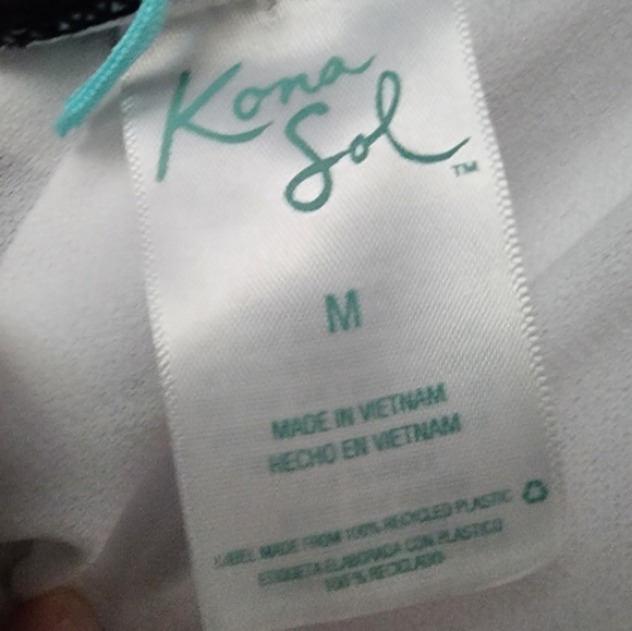 Kona Sol Black and White Bathing Suit Top - Picture 2 of 3